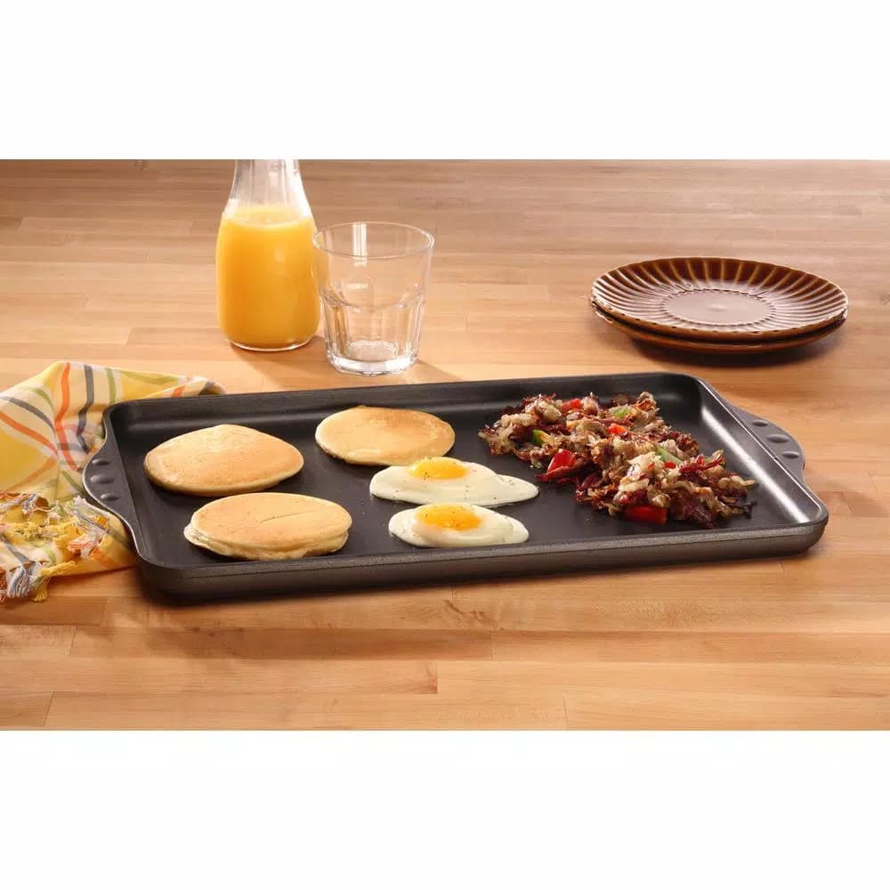 Swiss Diamond Classic Series 17 in. Cast Aluminum Nonstick Double Burner Griddle, Gray