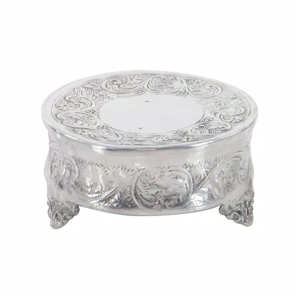 LITTON LANE Silver Aluminum Round Cake Stand Set of 4 with Floral Vine Design