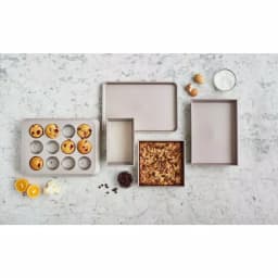 KitchenAid Classic 5-Piece Nonstick Anodized Steel Bakeware Set - Silver Stardust thumbnail 3