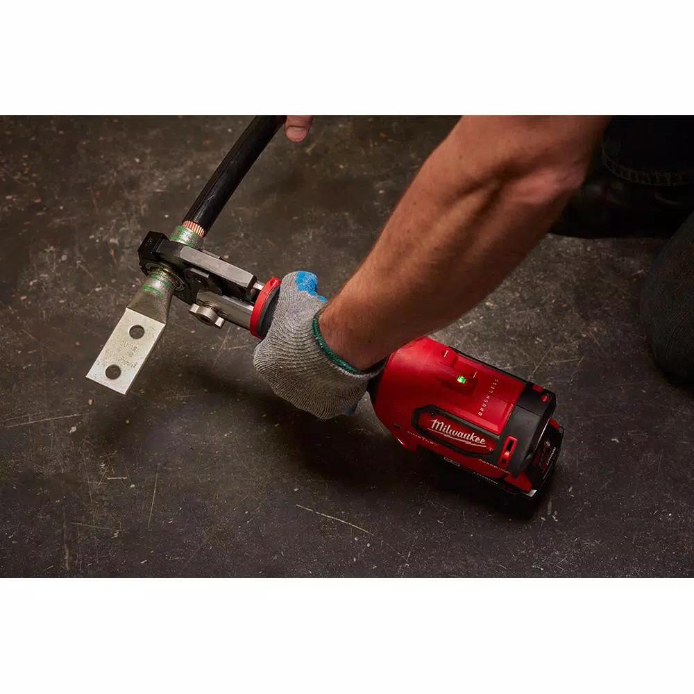 Milwaukee M18 FORCE LOGIC 600 MCM Crimper Kit with 750 MCM Cu/1000 MCM Al Cutting Jaw