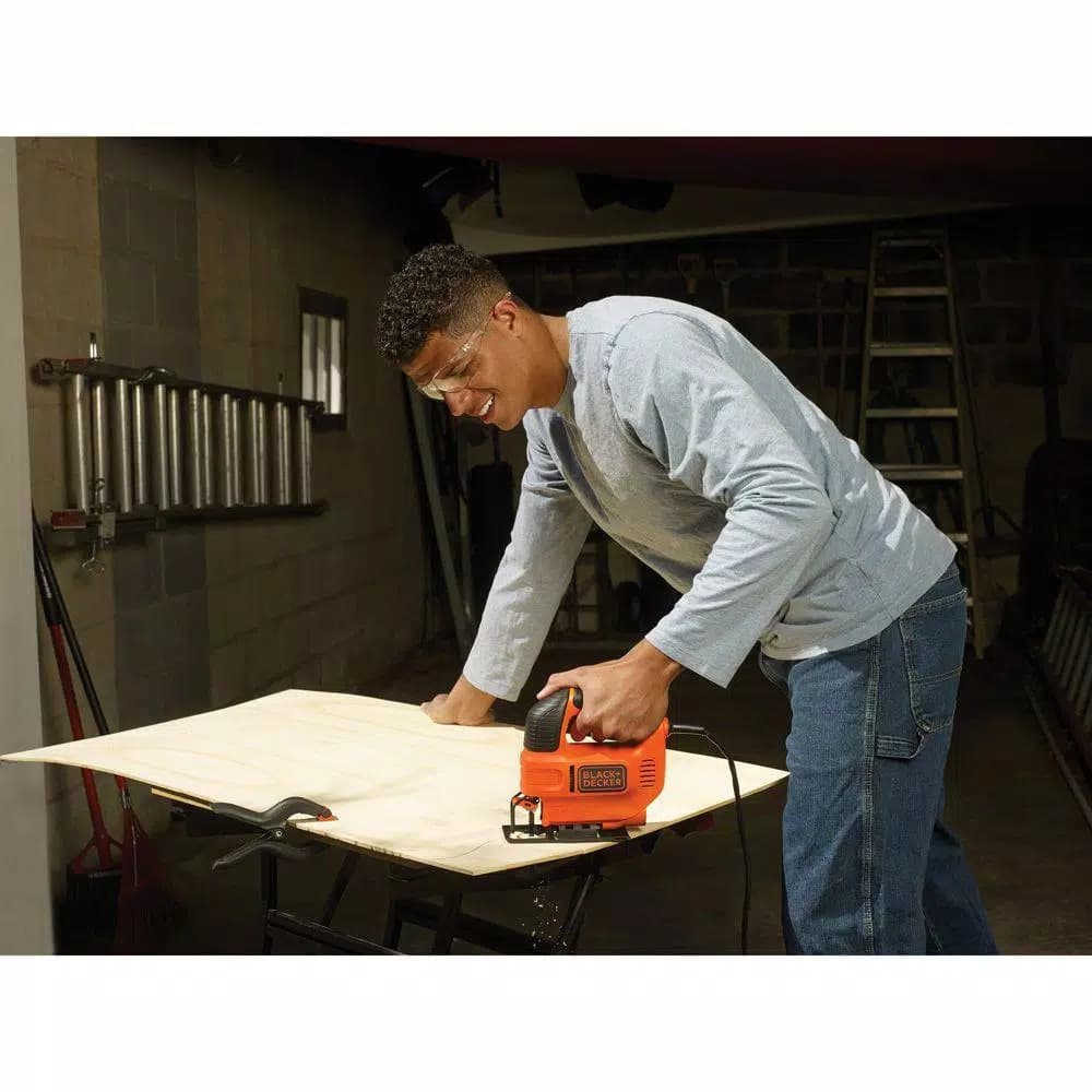 BLACK+DECKER 4.5 Amp Corded Jig Saw with Variable Speed and Quick-Clamp