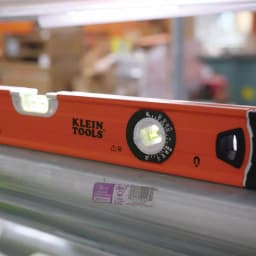 Klein Tools 24 in. Magnetic Bubble Level with V-Groove and High-Visibility Orange Body thumbnail 6