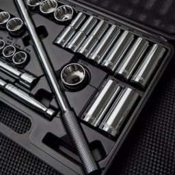 Stanley 26-Piece 1/2 in. Drive SAE Ratchet and Socket Set thumbnail 4