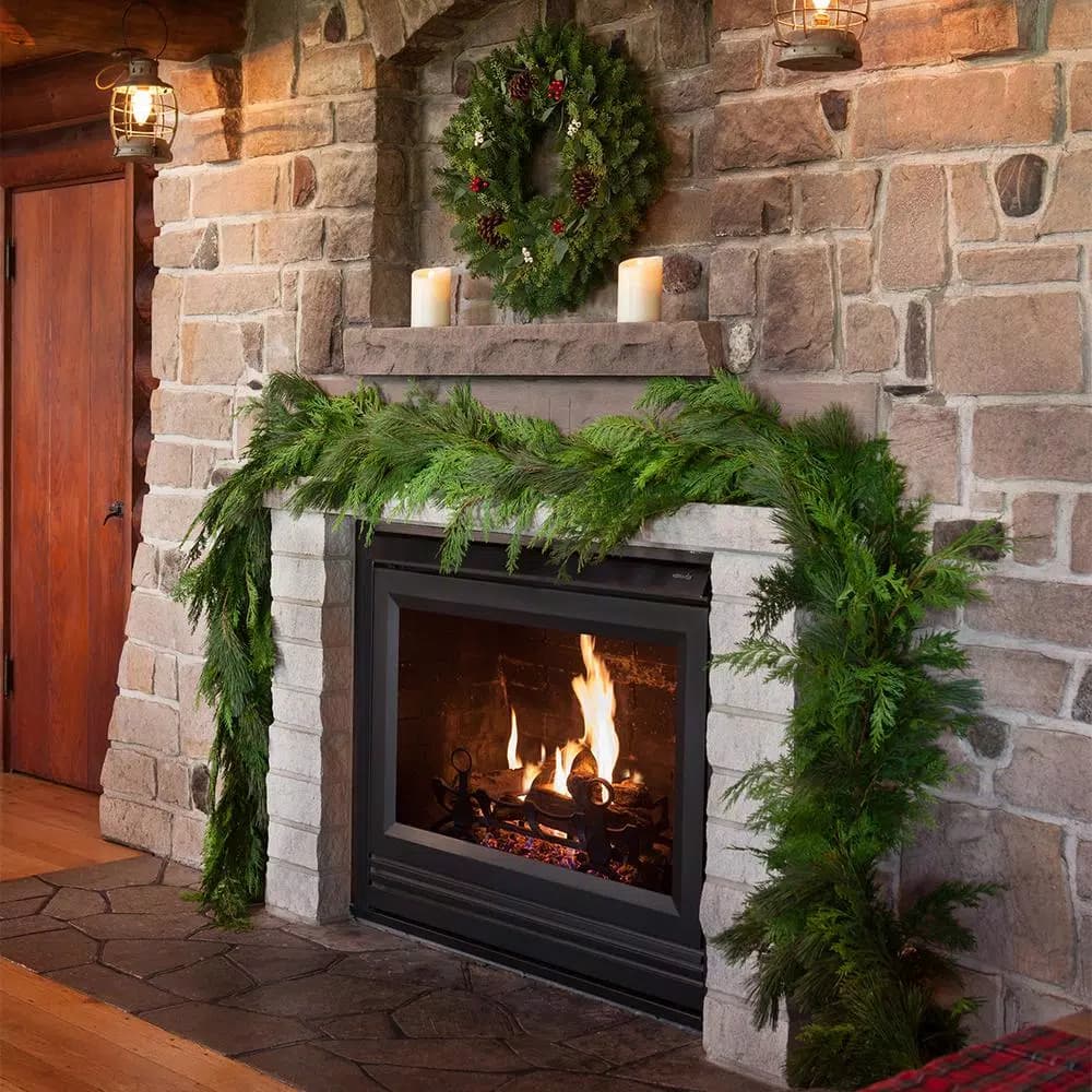 VAN ZYVERDEN 25 ft. Fresh Cut Pacific Northwest Princess Pine and Western Red Cedar Holiday Garland