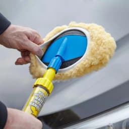AutoRight Auto-Wash Stick 18 oz. Solution Dispensing Car Wash Brush with 56 in. Extendable Handle thumbnail 5