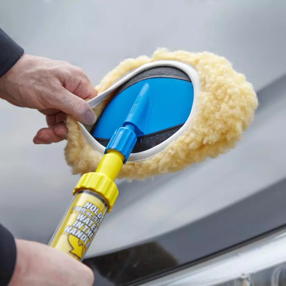 AutoRight Auto-Wash Stick 18 oz. Solution Dispensing Car Wash Brush with 56 in. Extendable Handle