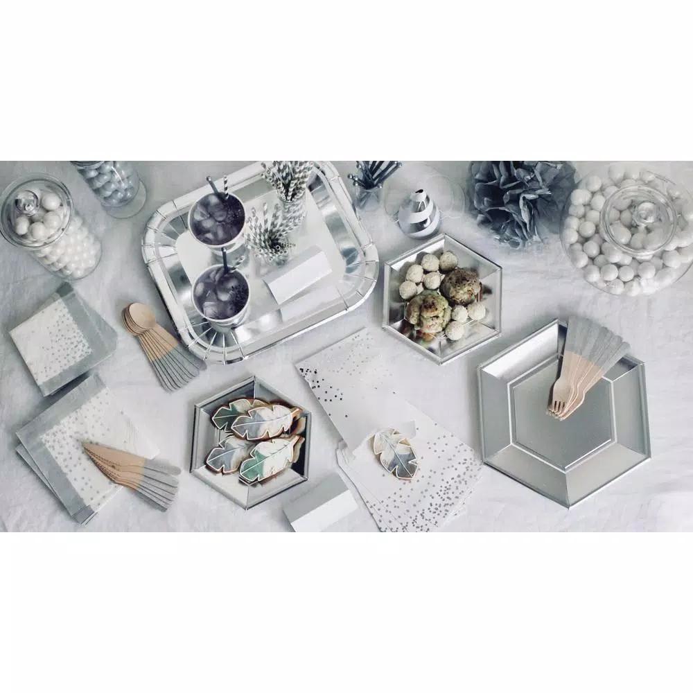 Sugar Plum Party SugarPlum Sterling Paper Guest Towels, White/Silver, 32 Count