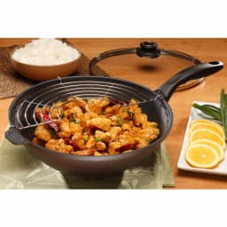 Swiss Diamond 11.8 in. Nonstick Induction Wok Set with Lid and Tempura Rack thumbnail 2