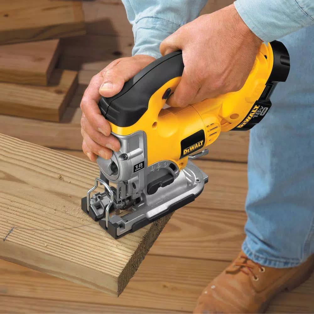 DEWALT 18V Ni-Cd Cordless Jig Saw with Keyless Blade Change (Tool-Only)