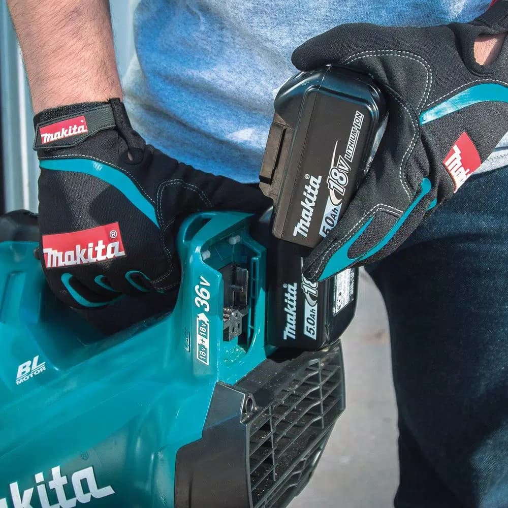 Makita 18V X2 (36V) LXT Brushless Cordless Blower Kit with (2) 5.0Ah Batteries and Dual Port Rapid Charger