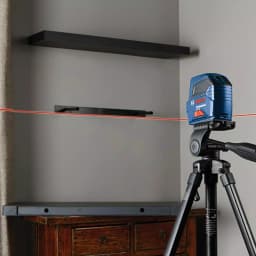 Bosch GLL 50 Self-Leveling Cross-Line Laser Level Kit with BM3 Positioning Device thumbnail 7
