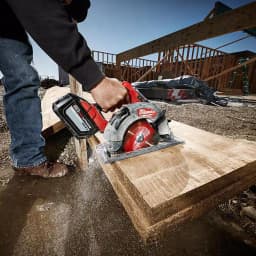 Milwaukee M18 FUEL 7-1/4 in. Cordless Circular Saw with 8.0 Ah High Output Battery thumbnail 9