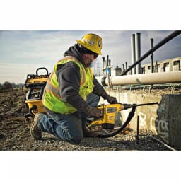 DEWALT DCH481X2 60V MAX FLEXVOLT SDS-Max Rotary Hammer Kit with (2) 9.0Ah Batteries thumbnail 9