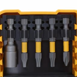 DEWALT MAXFIT 32-Piece Screwdriving Set with 10X Magnetic Screw Lock System thumbnail 8