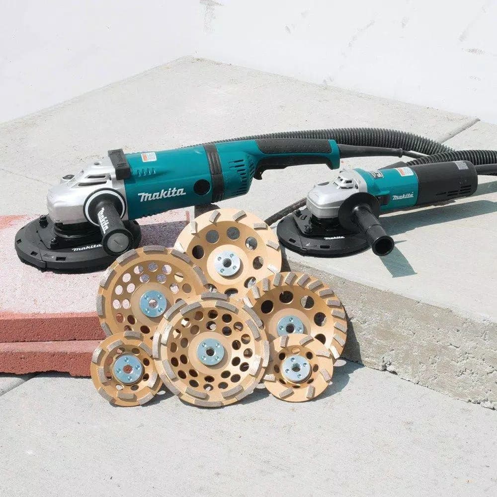Makita 7 in. Angle Grinder, 15 Amp, Soft Start, 8000 rpm