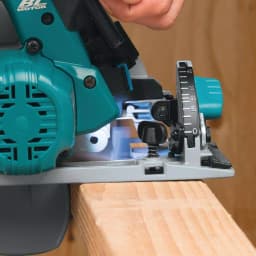 Makita 18V LXT Brushless 6-1/2 in. Cordless Circular Saw with Electric Brake (Tool Only) thumbnail 9