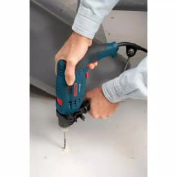 Bosch 7 Amp 1/2 in. Variable Speed Corded Hammer Drill Kit with Hard Case thumbnail 2