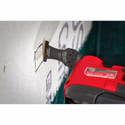 Milwaukee 1-3/8 in. Carbide Universal Fit Extreme Metal Cutting Oscillating Multi-Tool Blade (3-Pack) thumbnail 10