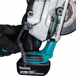 Makita 18V LXT Cordless 5-3/8 in. Metal Cutting Saw Kit with 2 5.0 Ah Batteries and Rapid Optimum Charger thumbnail 6