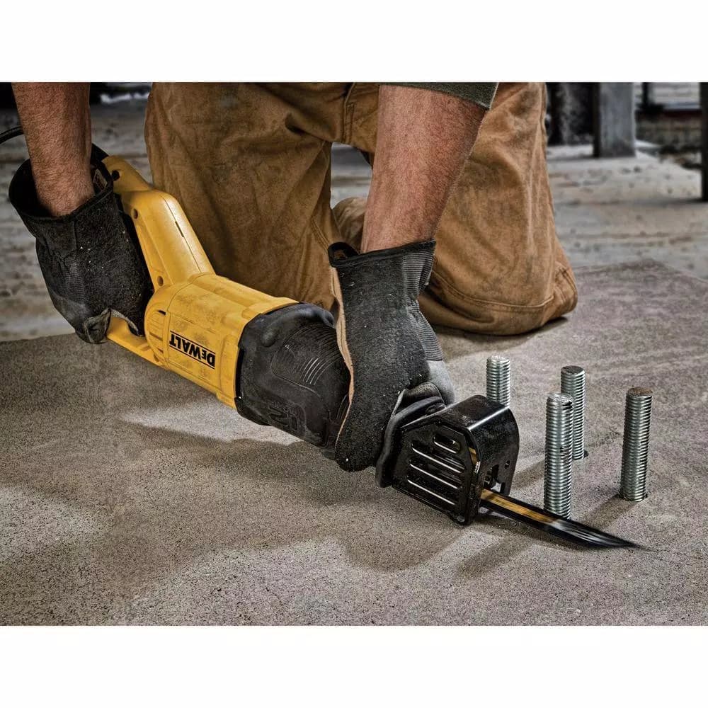 DEWALT DWE305 12 Amp Corded Reciprocating Saw