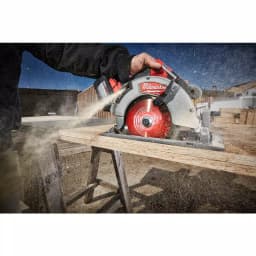 Milwaukee M18 FUEL 7-1/4 in. Brushless Cordless Circular Saw Kit with 12.0 Ah Battery & Charger thumbnail 8