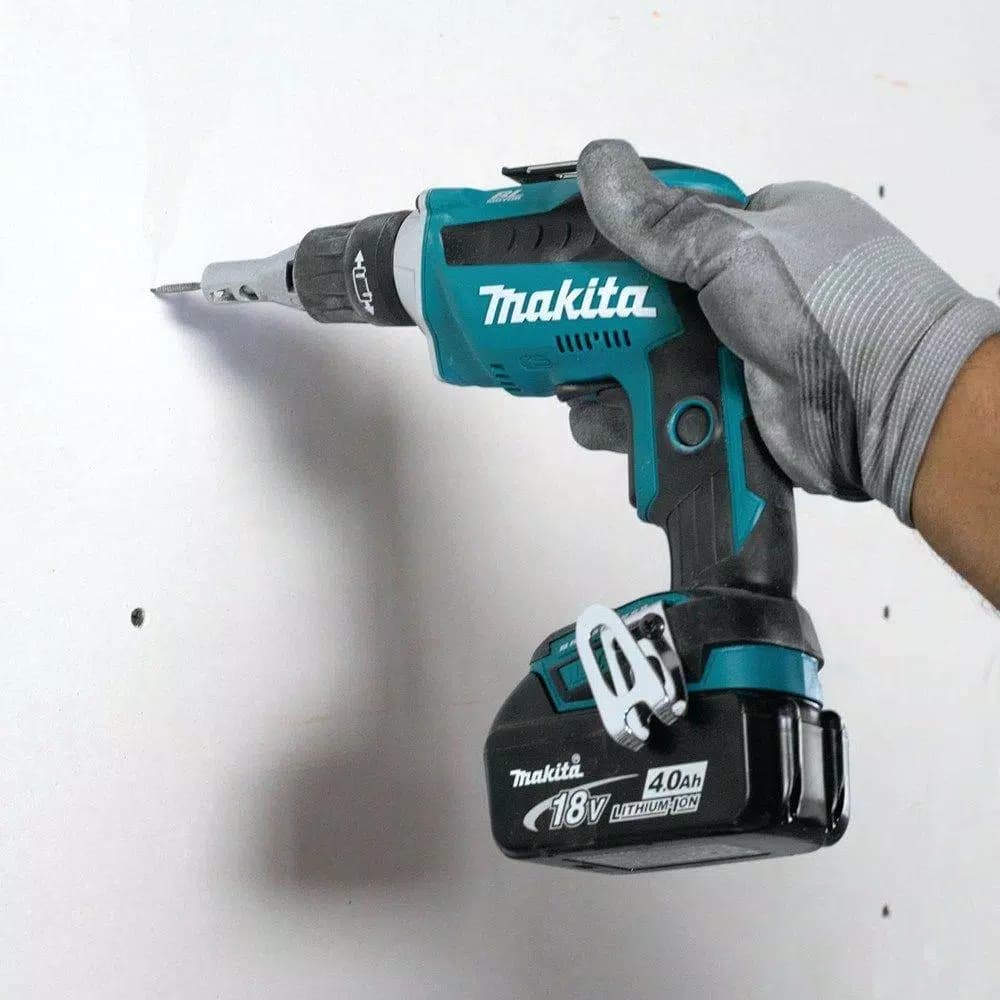 Makita 18V LXT Brushless Drywall Combo Kit: Screwdriver, Sander, 2 Gal. Vacuum & 5.0 Ah Battery/Charger Starter Pack