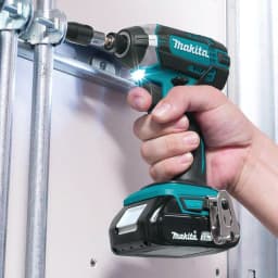 Makita 18V LXT Cordless 1/4 in. Compact Impact Driver Kit with Two 2.0 Ah Batteries, Rapid Charger, and Hard Case thumbnail 9