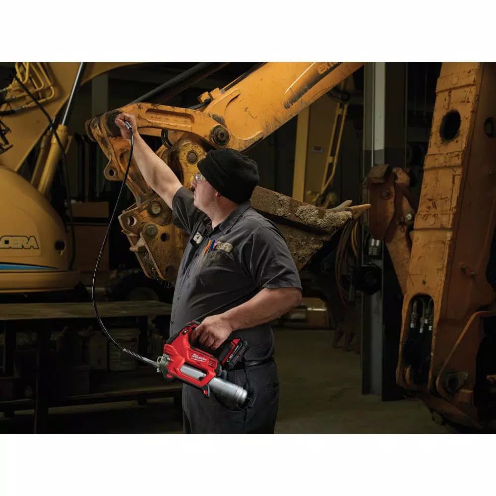 Milwaukee M18 FUEL 1/2 in. High Torque Impact Wrench & M18 Grease Gun Combo Kit