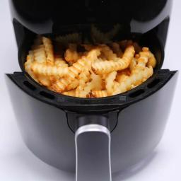 Continental 2.0L Air Fryer with 1500W Power, Cool Touch Housing and Non-Stick Basket, Black thumbnail 4