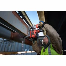 Milwaukee M18 FUEL 1-1/2 in. Magnetic Drill Kit with (2) 8.0 Ah Batteries and Charger thumbnail 10