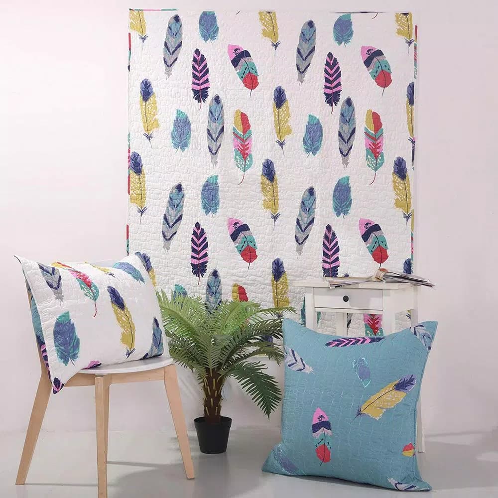 Greenland Home Fashions Dream Catcher Multicolored Quilted Cotton Throw, Southwestern Reversible Feather Print