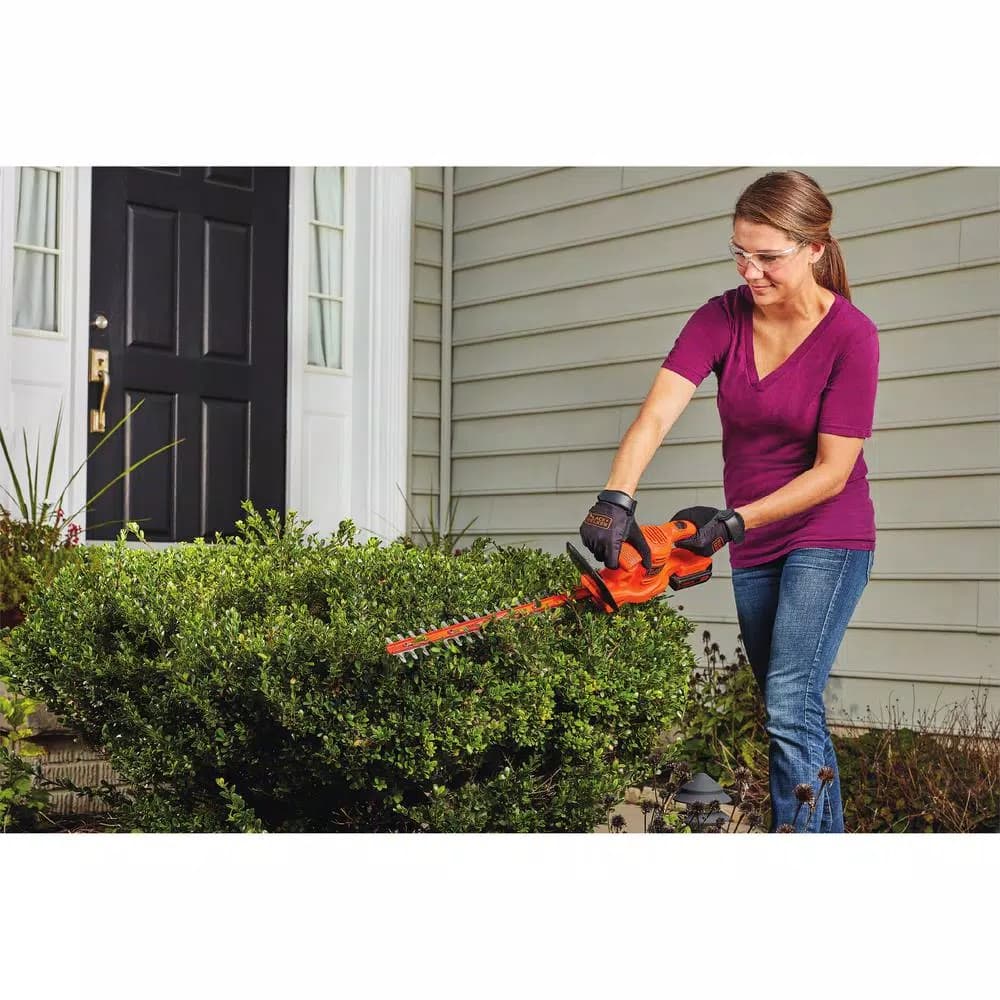 BLACK+DECKER 20V MAX 18 in. Cordless Lithium-Ion Hedge Trimmer with 1.5 Ah Battery and Charger