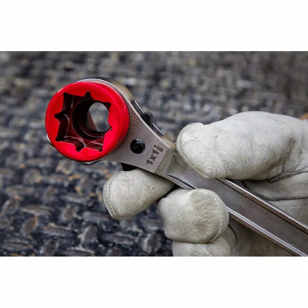 Milwaukee Lineman's High Leverage Ratcheting Wrench, Forged Steel, 3/4 in. to 1-1/8 in.