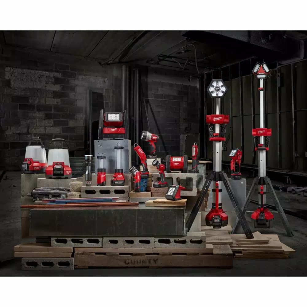 Milwaukee M12 Rover LED Compact Flood Light, 1000 Lumens, Cordless (Tool-Only)