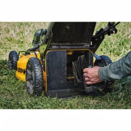 DEWALT 20 in. 20V MAX Cordless Walk Behind Push Lawn Mower with (2) 5.0 Ah Batteries and Charger thumbnail 12