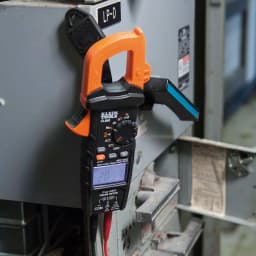 Klein Tools Magnetic Hanger for Multimeters and Clamp Meters thumbnail 3