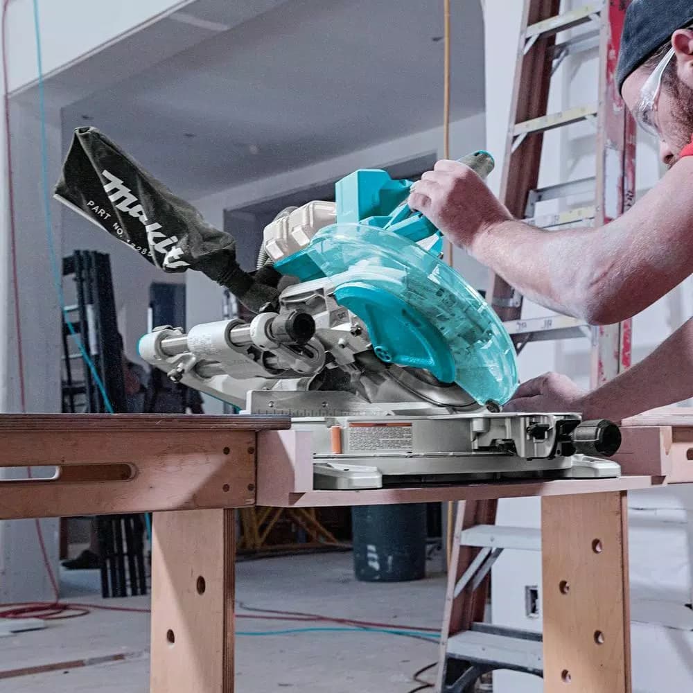 Makita 18V LXT Brushless Jig Saw, 10 in. Miter Saw, and 3-1/4 in. Planer Combo Kit with 5.0 Ah Battery & Charger