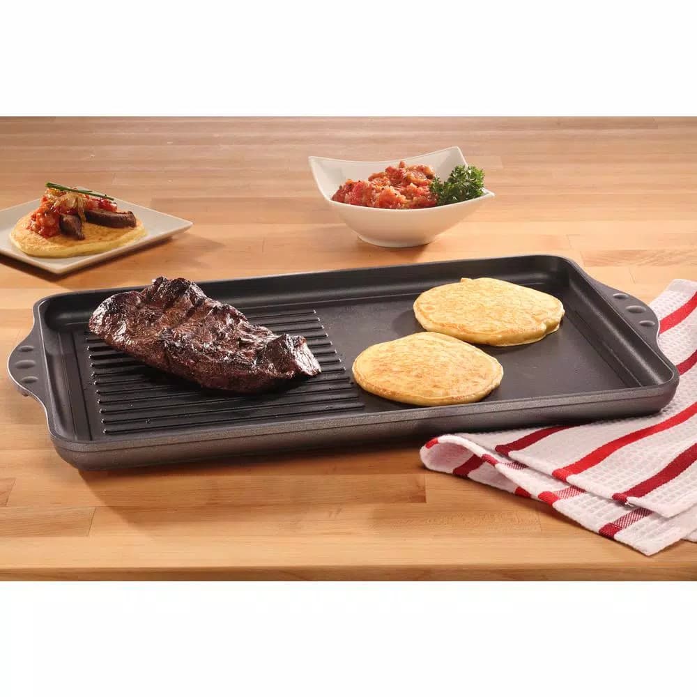 Swiss Diamond 17 in. Cast Aluminum Nonstick Double Burner Grill and Griddle Combo, Gray