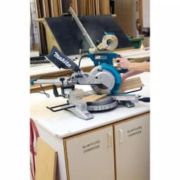 Makita 10 in. 13 Amp Sliding Compound Miter Saw thumbnail 3