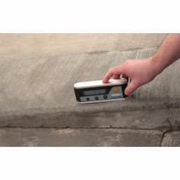 Johnson 6" Magnetic Digital Level Inclinometer with Backlight and GripTight™ Magnets thumbnail 4