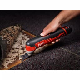 Milwaukee M12 12V Lithium-Ion Cordless Oscillating Multi-Tool Kit with (2) 1.5Ah Batteries, Charger & Bag thumbnail 10