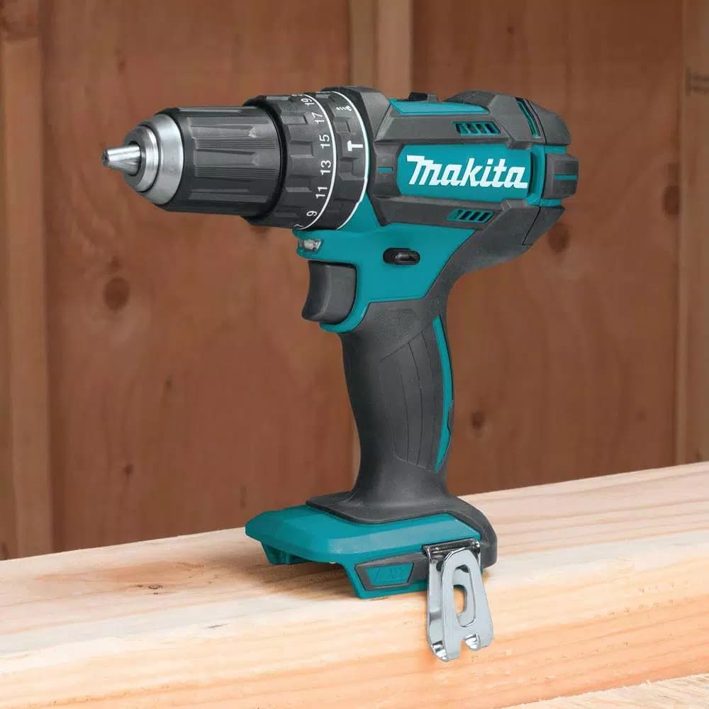 Makita 18V LXT Lithium-Ion Cordless 7-Piece Combo Kit XT706