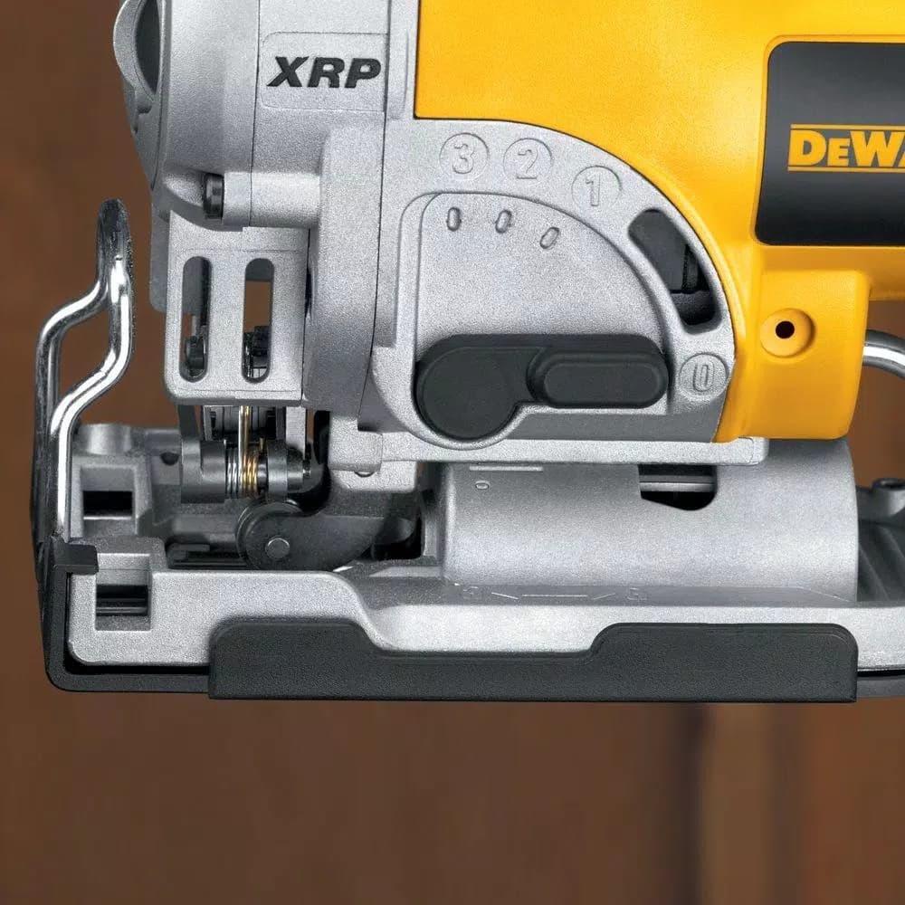 DEWALT 18V Ni-Cd Cordless Jig Saw with Keyless Blade Change (Tool-Only)