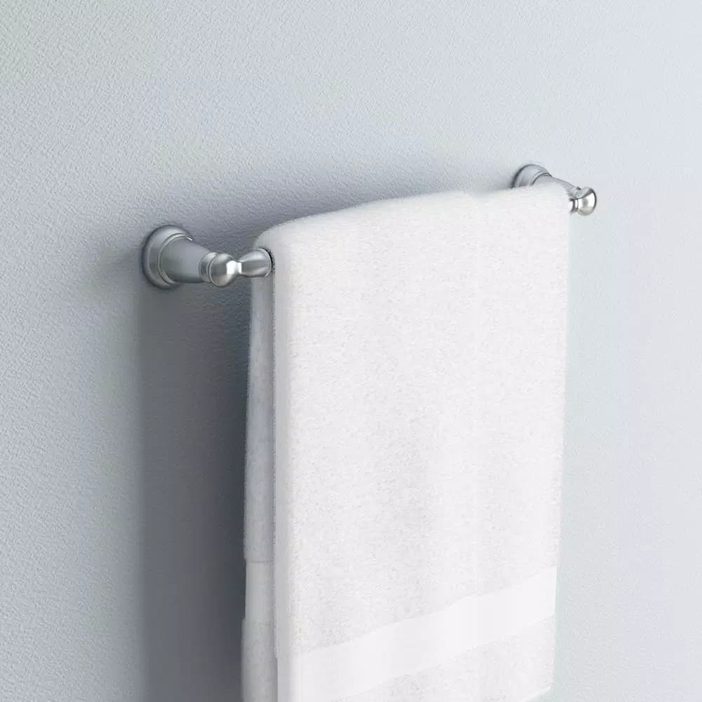 Moen Banbury 18 in. Towel Bar in Chrome