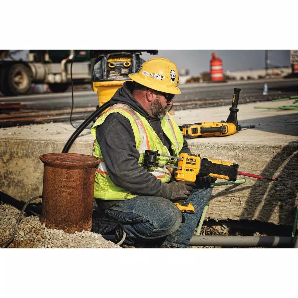 DEWALT DCH481X2 60V MAX FLEXVOLT SDS-Max Rotary Hammer Kit with (2) 9.0Ah Batteries