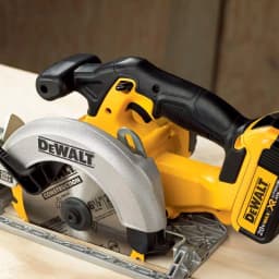DEWALT DCS391B 20V MAX Cordless 6-1/2 in. Circular Saw (Tool Only) thumbnail 13