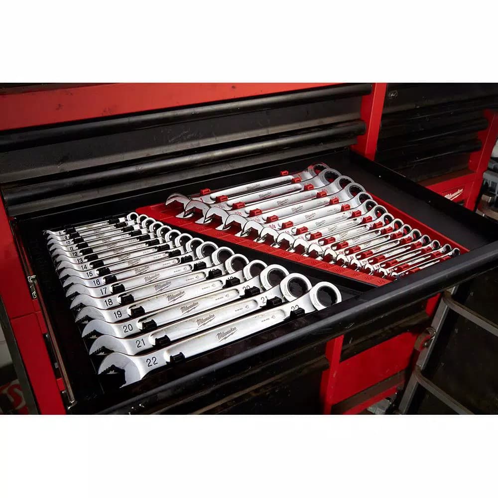 Milwaukee 30-Piece SAE and Metric Ratcheting Combination Wrench Set