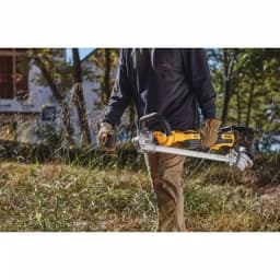 DEWALT 20V MAX Cordless Brushless String Trimmer with 5.0 Ah Battery and Charger, 14 in. Swath thumbnail 7