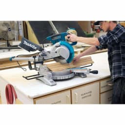 Makita 10 in. 13 Amp Sliding Compound Miter Saw thumbnail 4