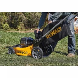 DEWALT 20 in. 20V MAX Cordless Walk Behind Push Lawn Mower with (2) 5.0 Ah Batteries and Charger thumbnail 6
